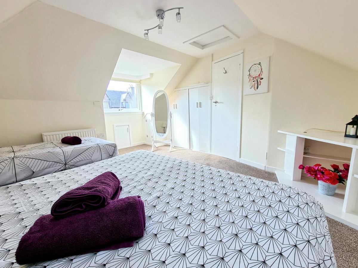 Three Bed Holiday Home In Инвернес Екстериор снимка